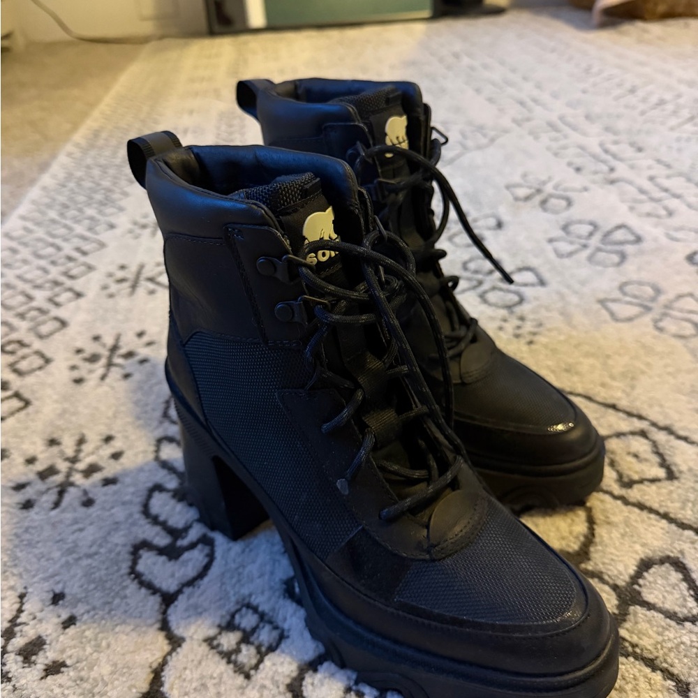 Sorel Brex Black Lace-Up Chunky Heel Boots